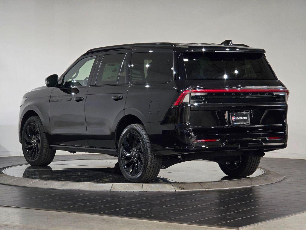 new 2025 Lincoln Navigator car, priced at $102,024