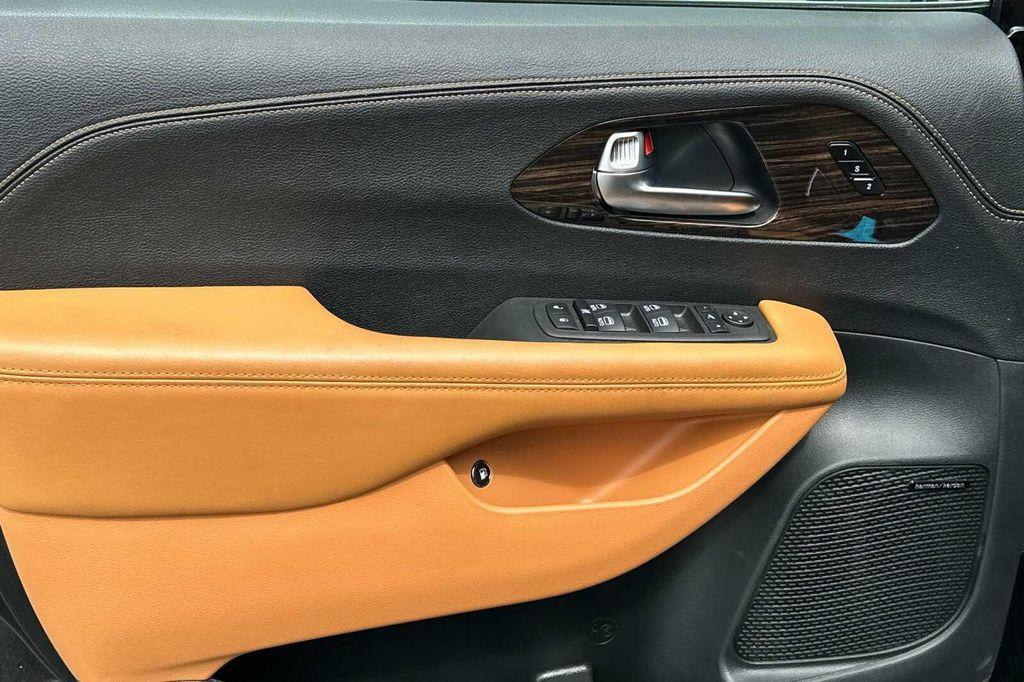 new 2023 Chrysler Pacifica car, priced at $52,995