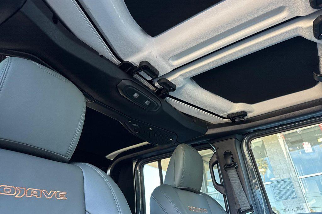 new 2026 Jeep Gladiator car, priced at $59,755