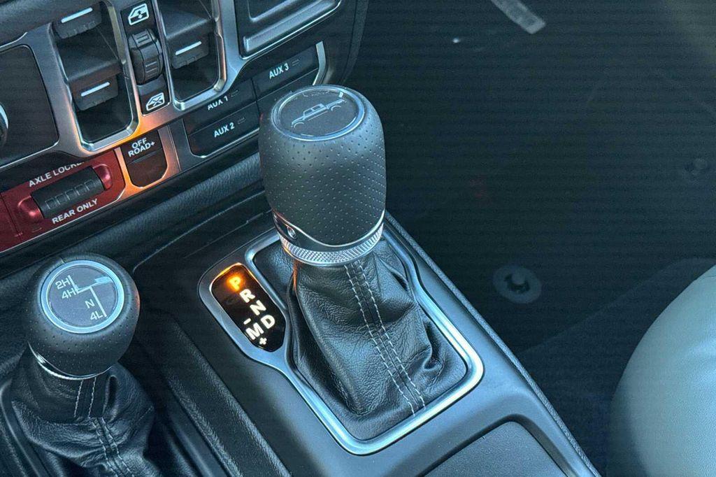 new 2026 Jeep Gladiator car, priced at $59,755