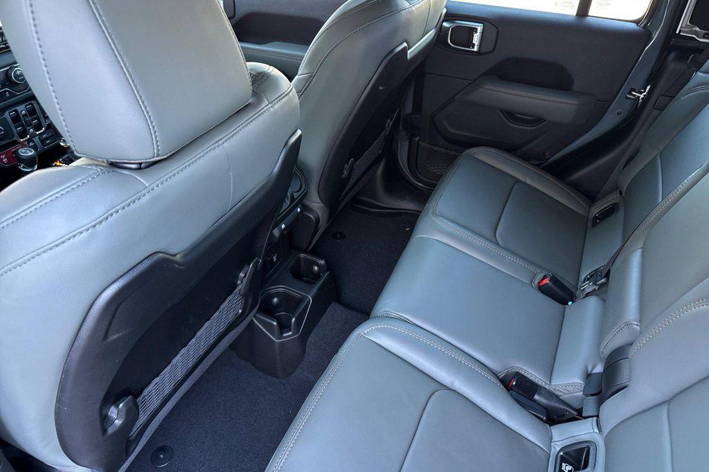 new 2026 Jeep Gladiator car, priced at $59,755