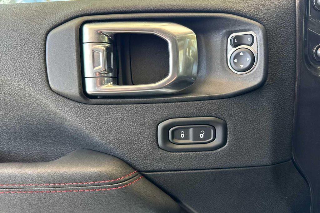new 2026 Jeep Wrangler car, priced at $67,075