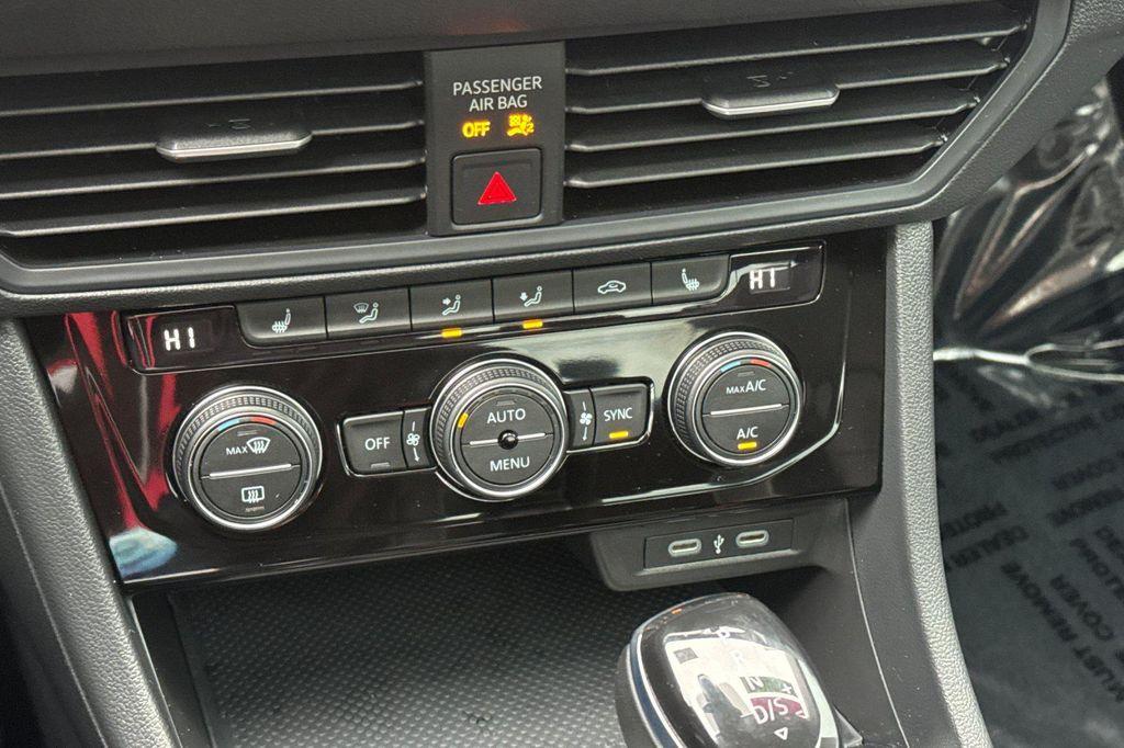 used 2024 Volkswagen Jetta car, priced at $22,995