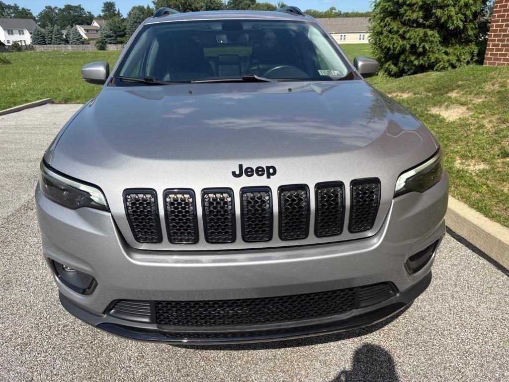 used 2019 Jeep Cherokee car