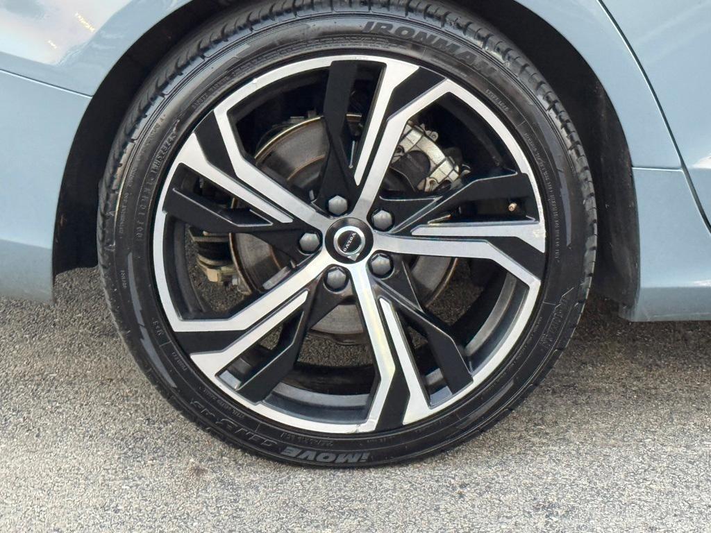 used 2024 Volvo S60 car, priced at $27,000