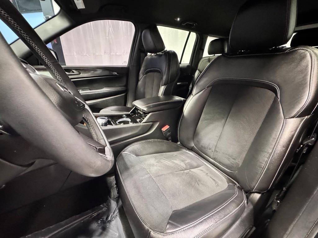 used 2023 Jeep Grand Cherokee car, priced at $23,699