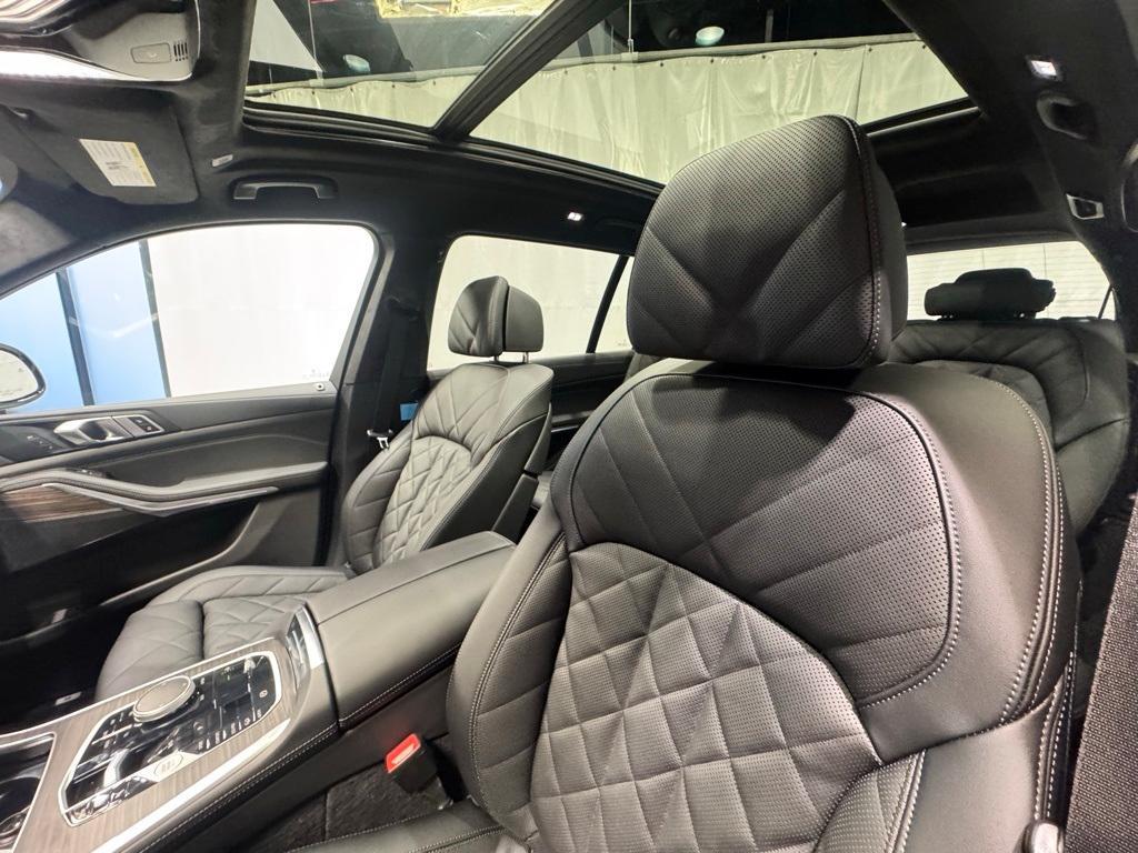 new 2026 BMW X7 car, priced at $94,485