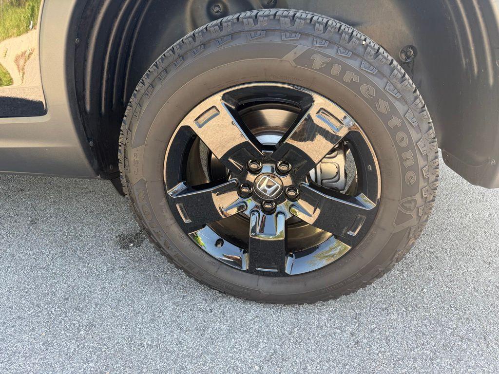used 2025 Honda Ridgeline car, priced at $42,712