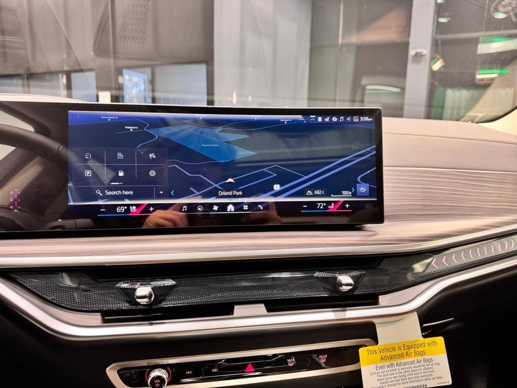 new 2026 BMW X7 car, priced at $94,155