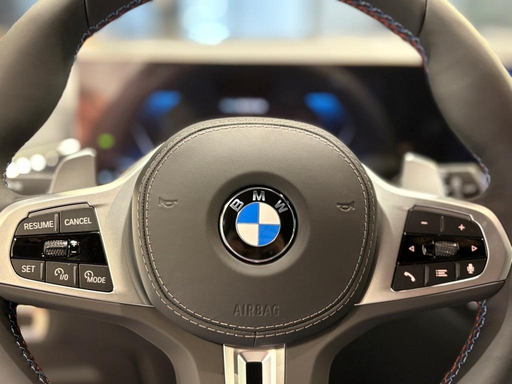 new 2025 BMW X7 car, priced at $113,075