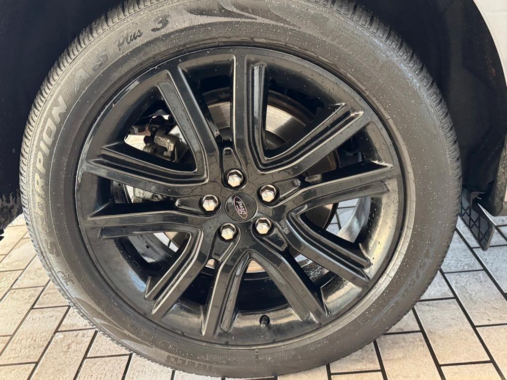 used 2022 Ford Edge car, priced at $24,925