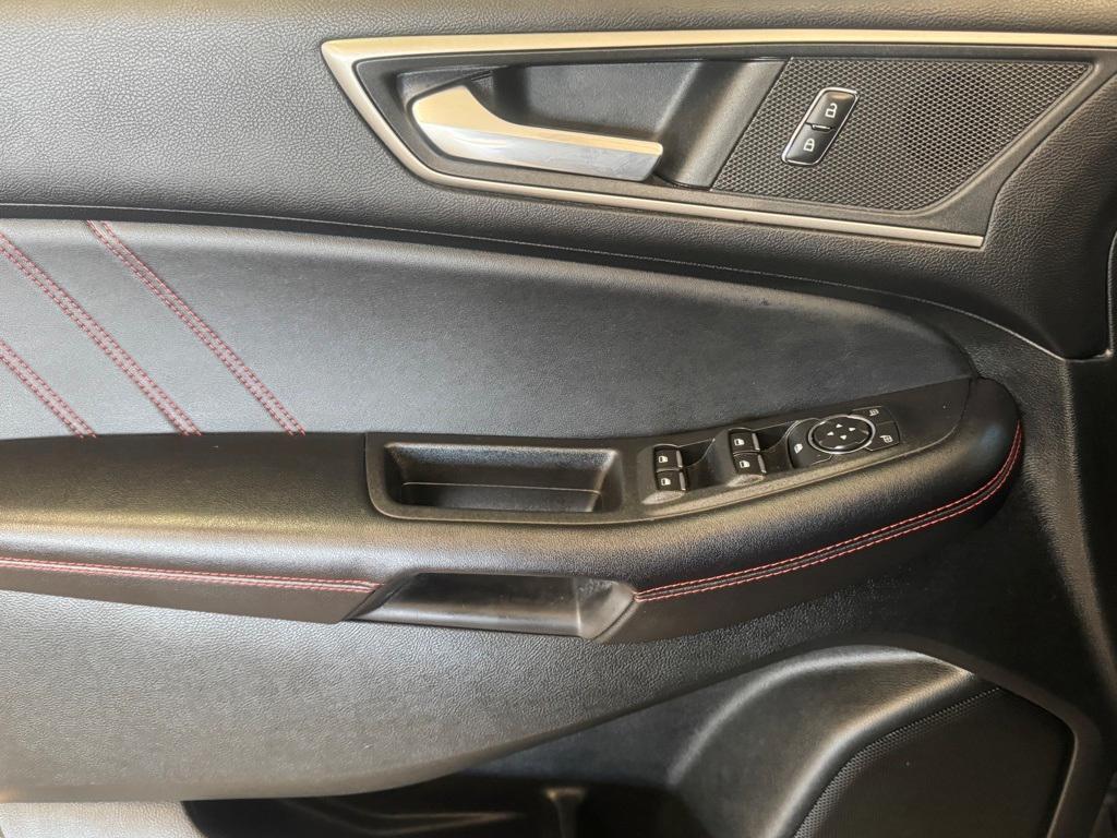 used 2022 Ford Edge car, priced at $24,925