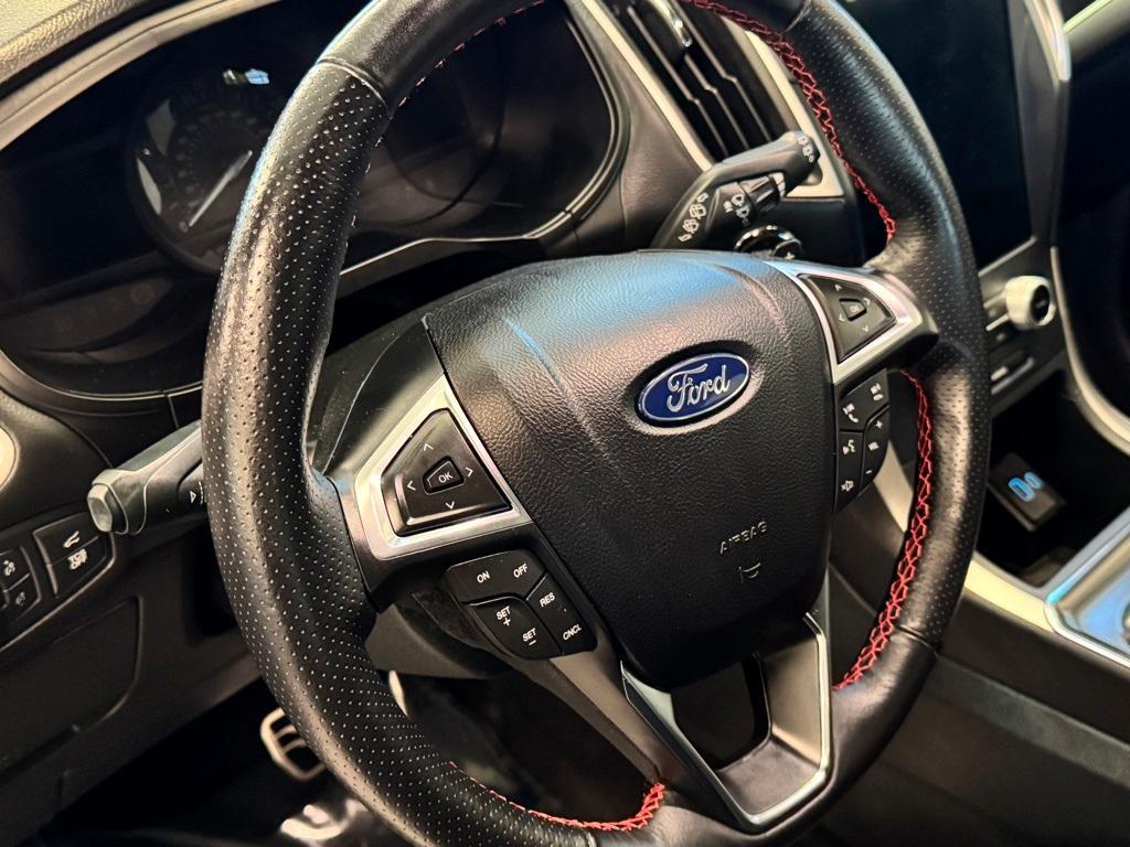 used 2022 Ford Edge car, priced at $24,925