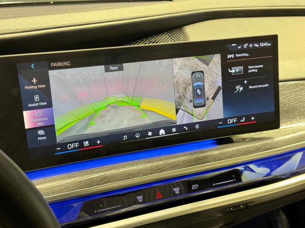 used 2023 BMW 760 car, priced at $75,299