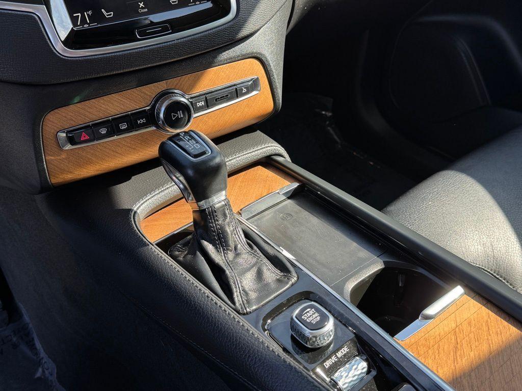 used 2021 Volvo XC90 car, priced at $31,763