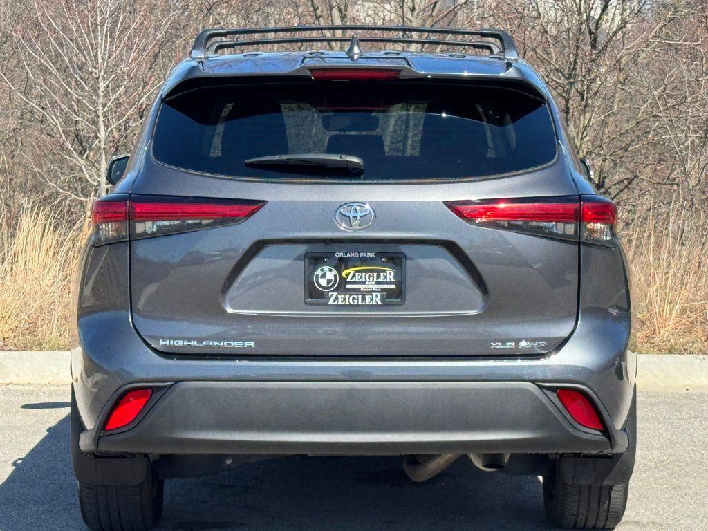 used 2023 Toyota Highlander car, priced at $36,911