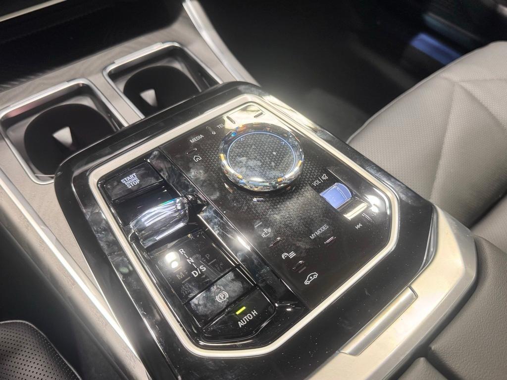 new 2026 BMW 740 car, priced at $106,580