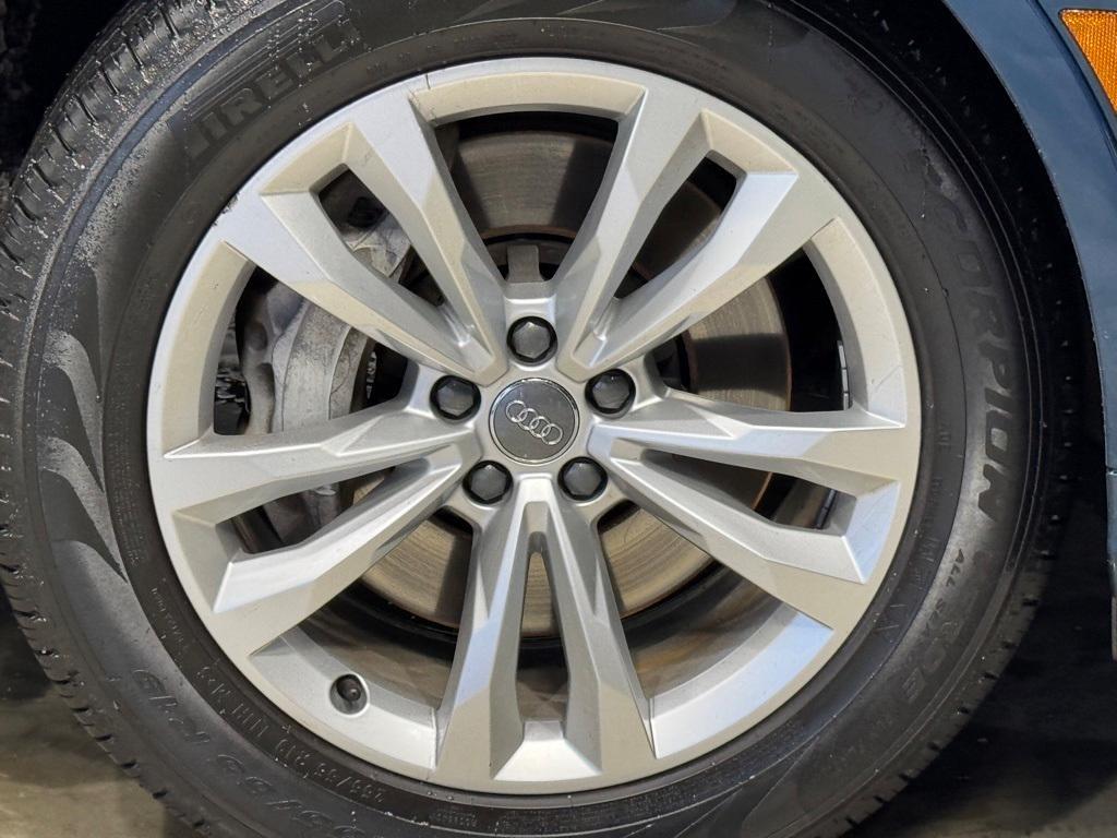 used 2018 Audi Q7 car, priced at $22,899