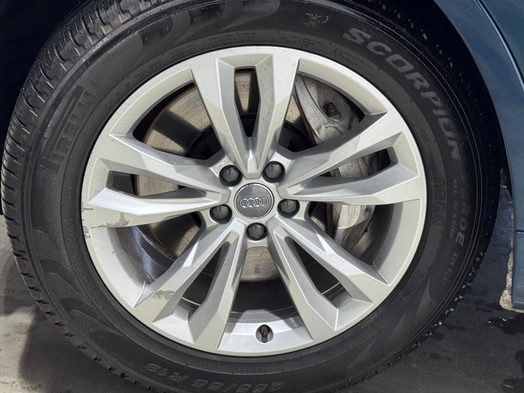 used 2018 Audi Q7 car, priced at $22,899