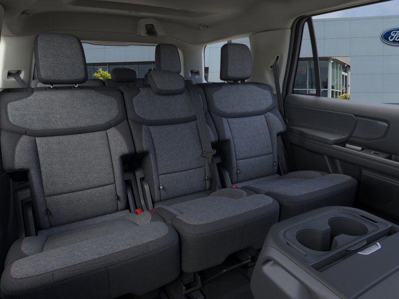 new 2025 Ford Expedition car, priced at $65,276