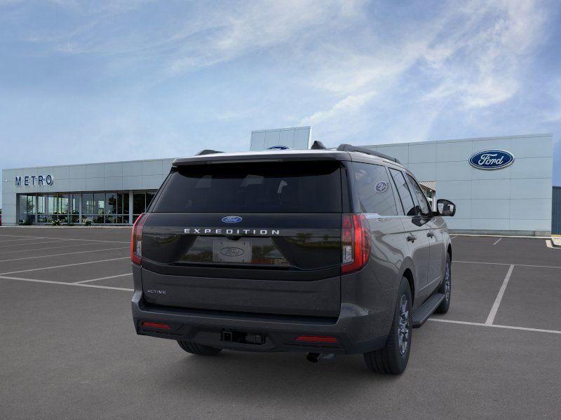 new 2025 Ford Expedition car, priced at $65,276