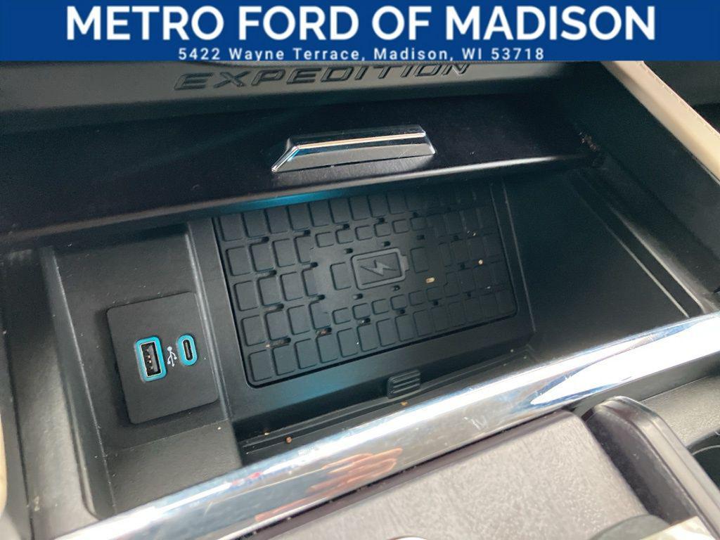 used 2022 Ford Expedition Max car, priced at $54,400