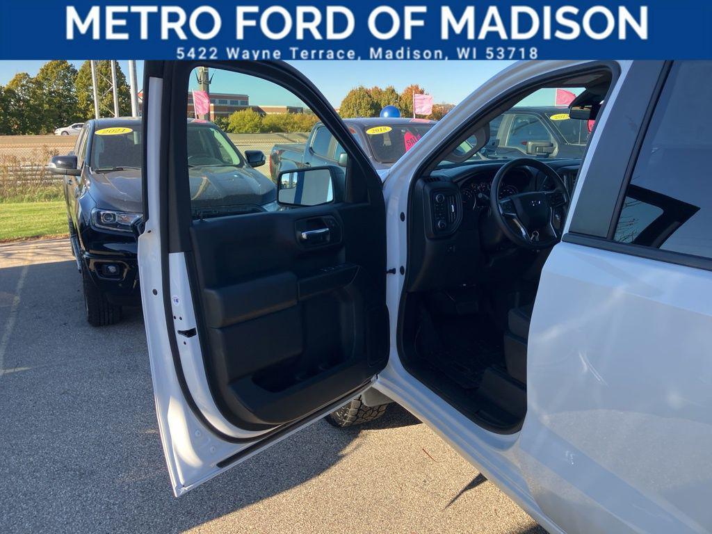 used 2021 Chevrolet Silverado 1500 car, priced at $35,400