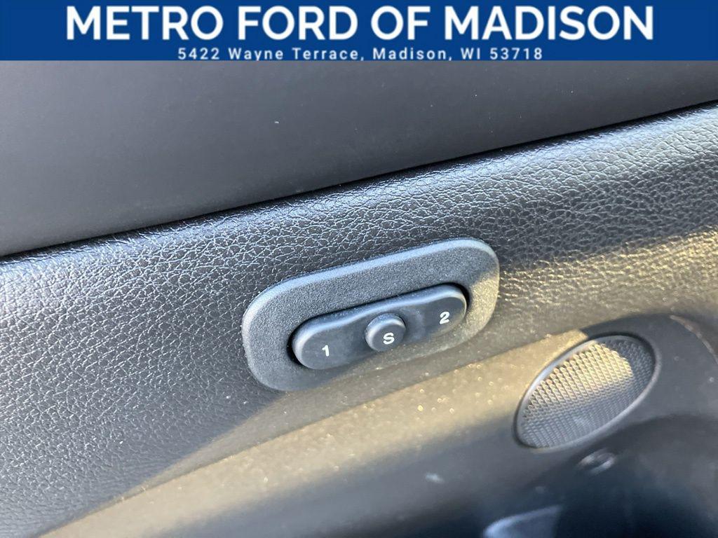 used 2021 Jeep Grand Cherokee car, priced at $24,300