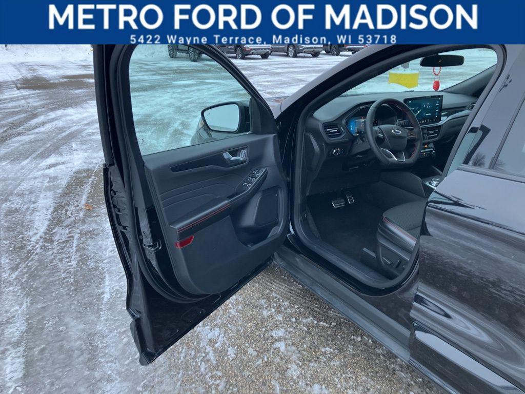 used 2023 Ford Escape car, priced at $27,650