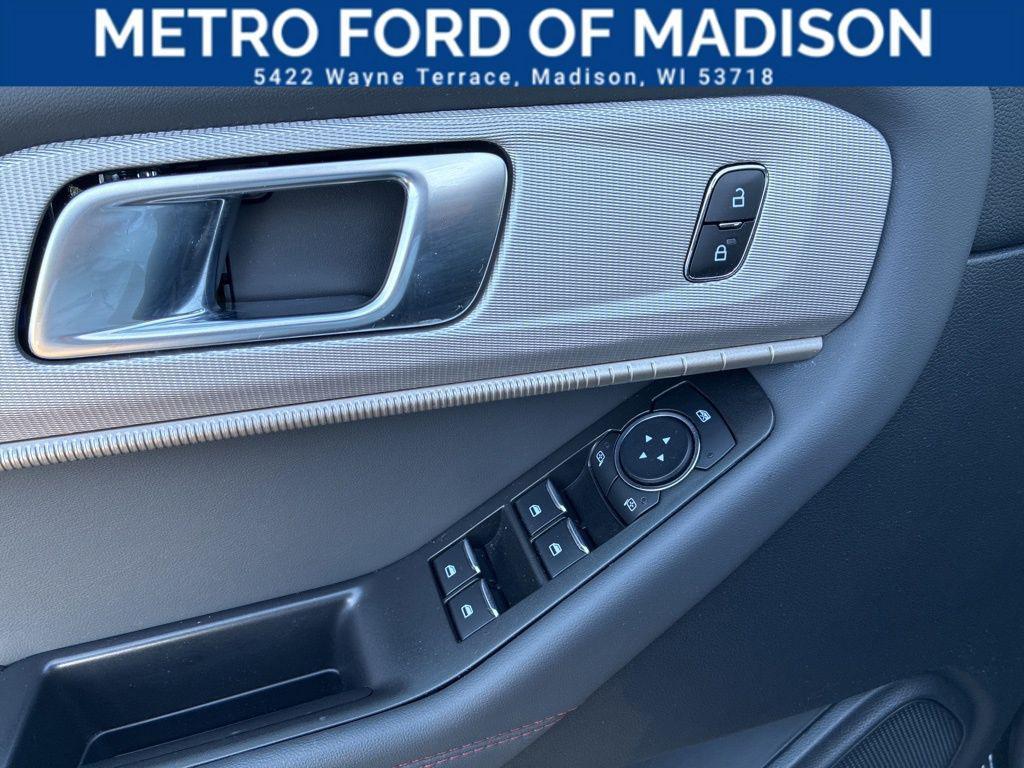 used 2025 Ford Explorer car, priced at $38,500