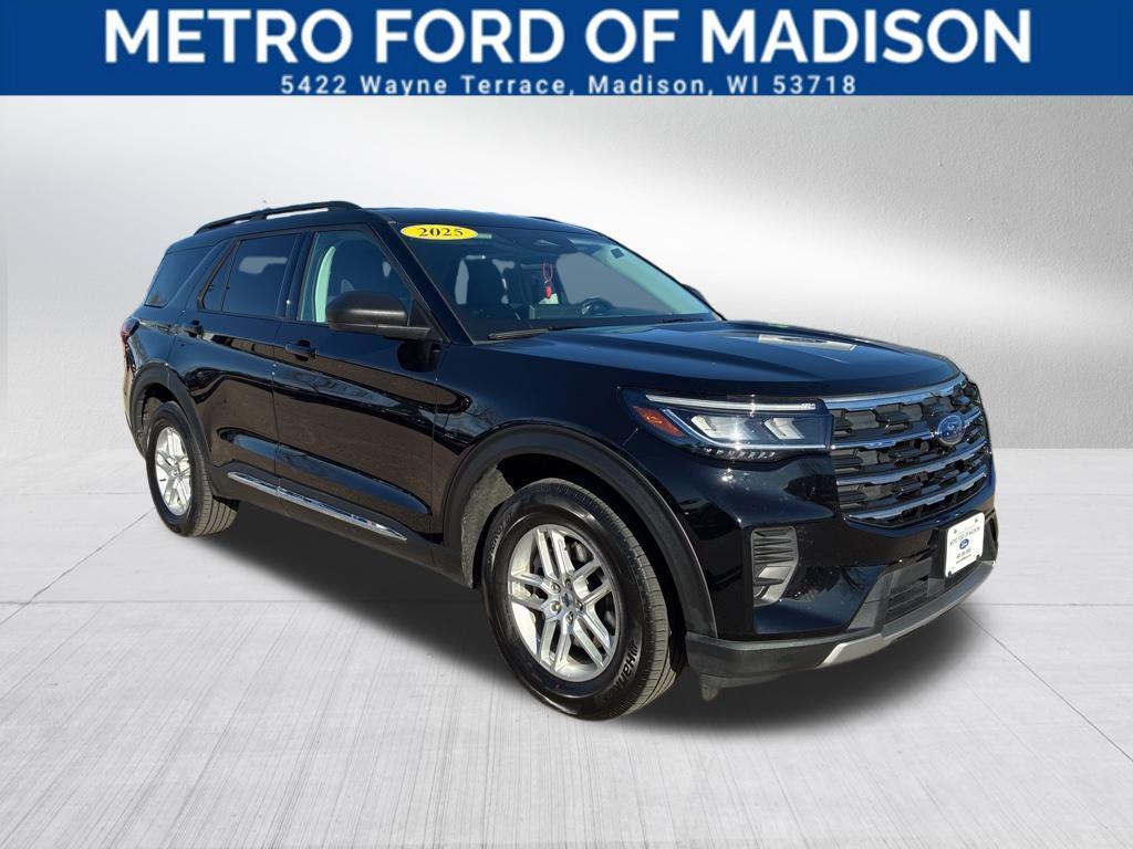 used 2025 Ford Explorer car, priced at $38,500