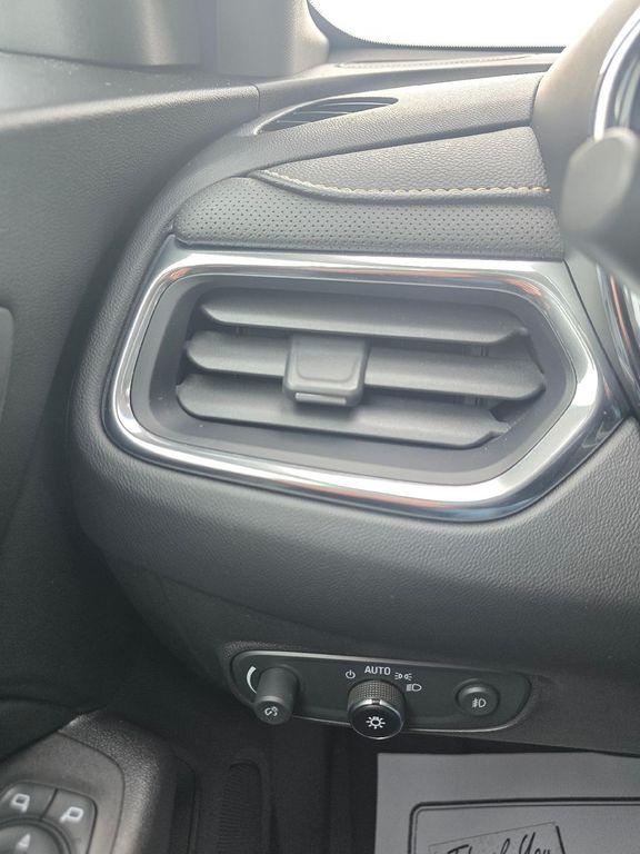 used 2020 Chevrolet Equinox car, priced at $20,995