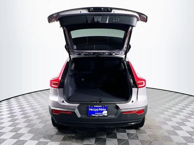new 2026 Volvo XC40 car, priced at $47,775