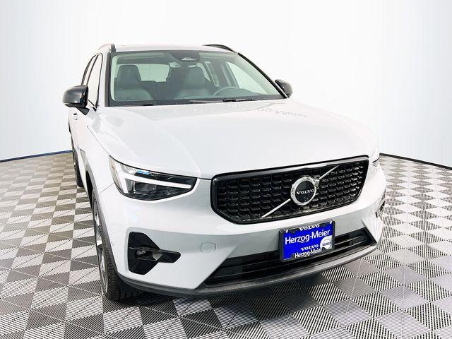 new 2026 Volvo XC40 car, priced at $50,400