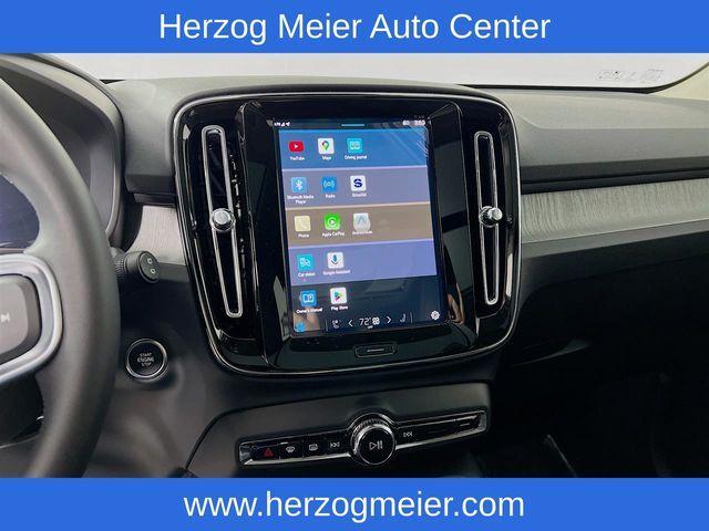 used 2025 Volvo XC40 car