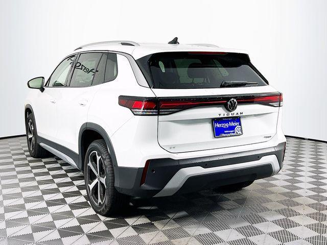 new 2025 Volkswagen Tiguan car, priced at $37,576