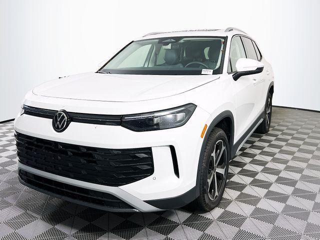 new 2025 Volkswagen Tiguan car, priced at $37,576