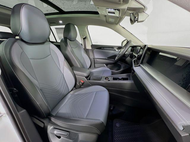 new 2025 Volkswagen Tiguan car, priced at $37,576