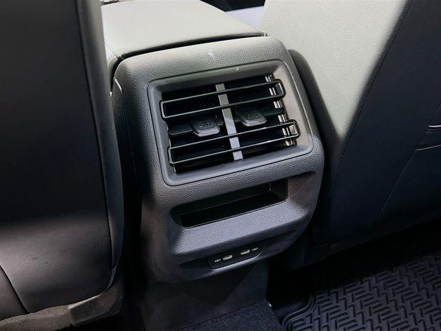 new 2025 Volkswagen Tiguan car, priced at $37,576