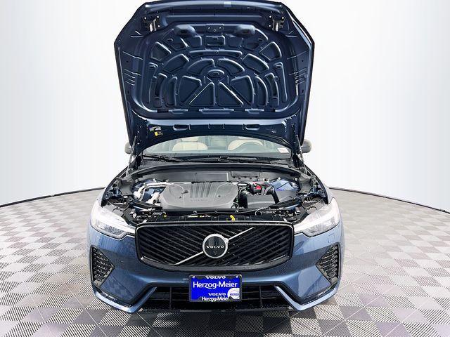 new 2026 Volvo XC60 car, priced at $58,105