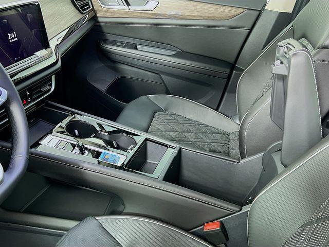 new 2026 Volkswagen Atlas car, priced at $57,804