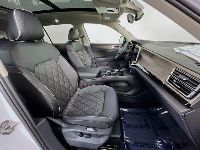 new 2026 Volkswagen Atlas car, priced at $57,804