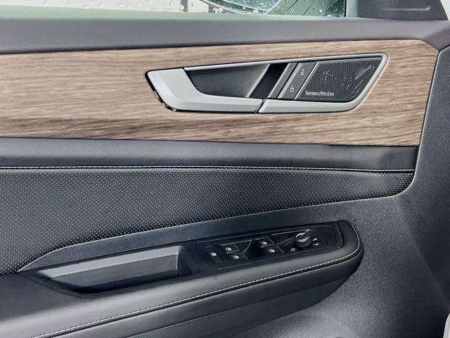 new 2026 Volkswagen Atlas car, priced at $57,804