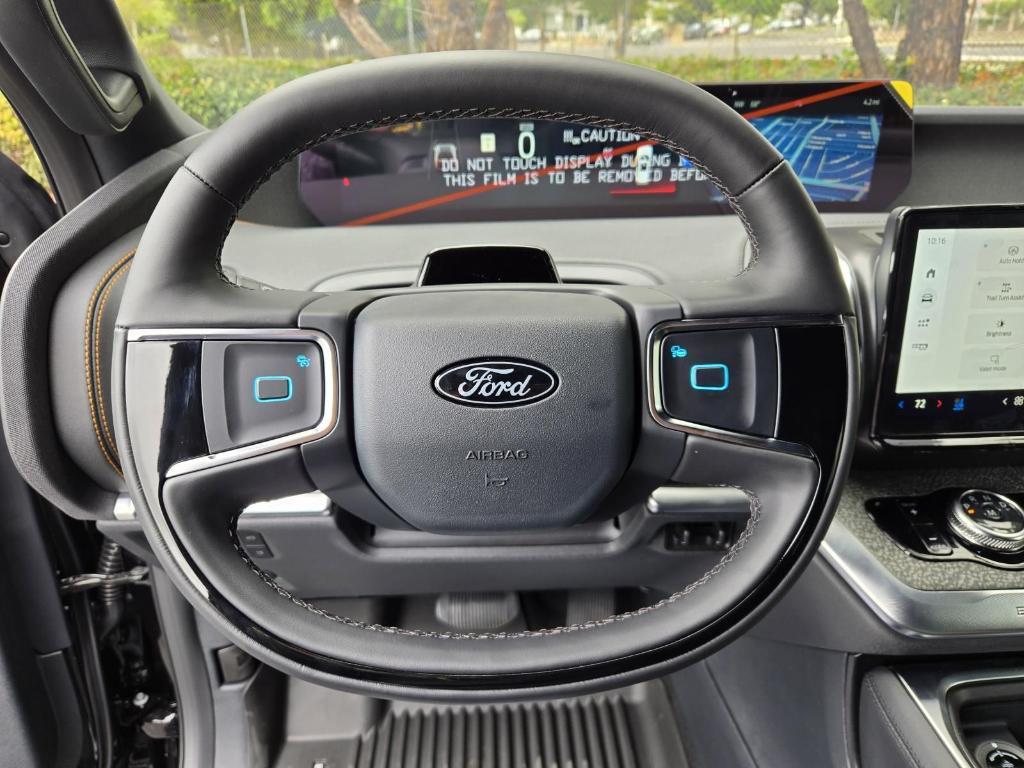 new 2025 Ford Expedition car, priced at $80,872