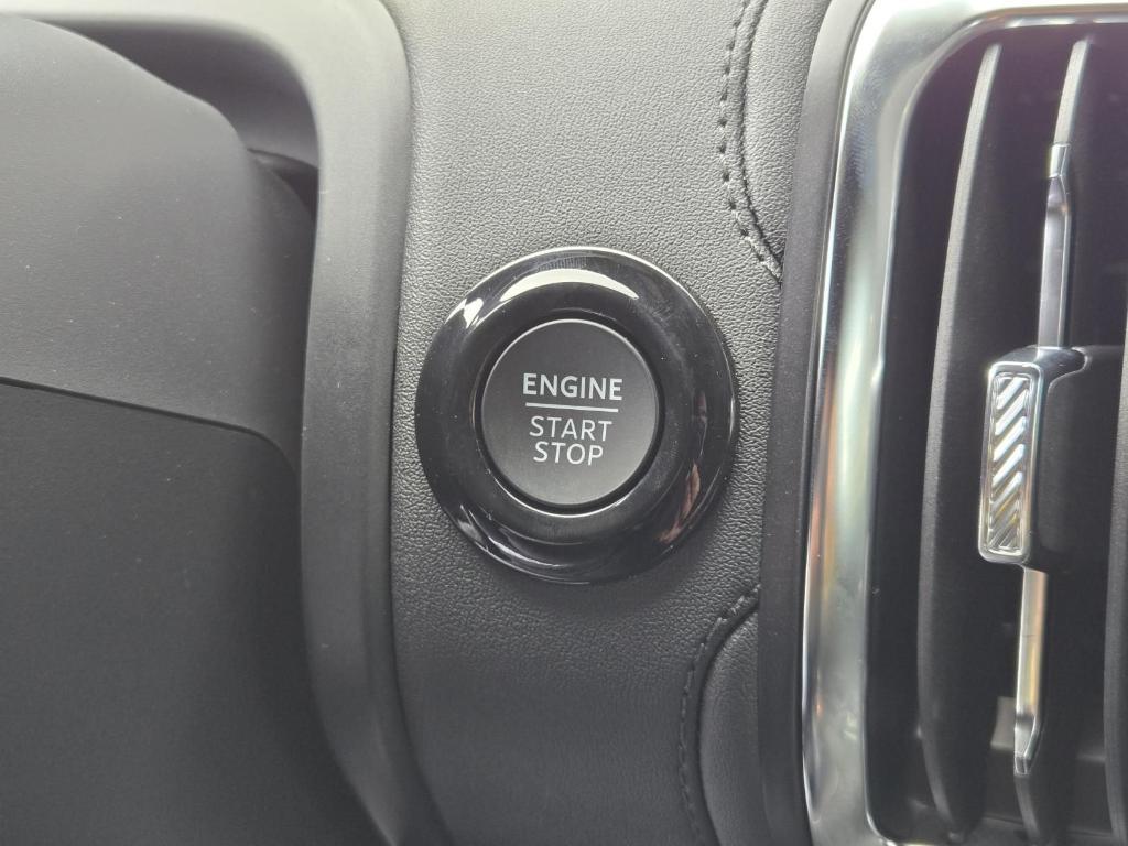 new 2025 Ford Expedition car, priced at $80,872