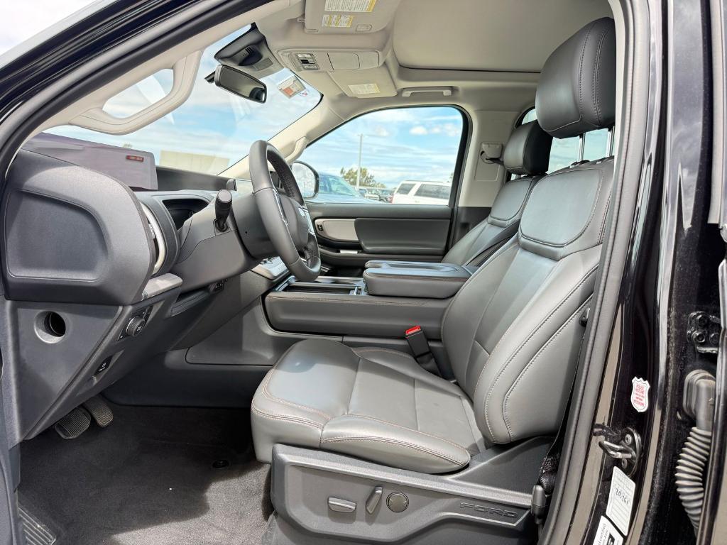 used 2025 Ford Expedition car, priced at $56,970