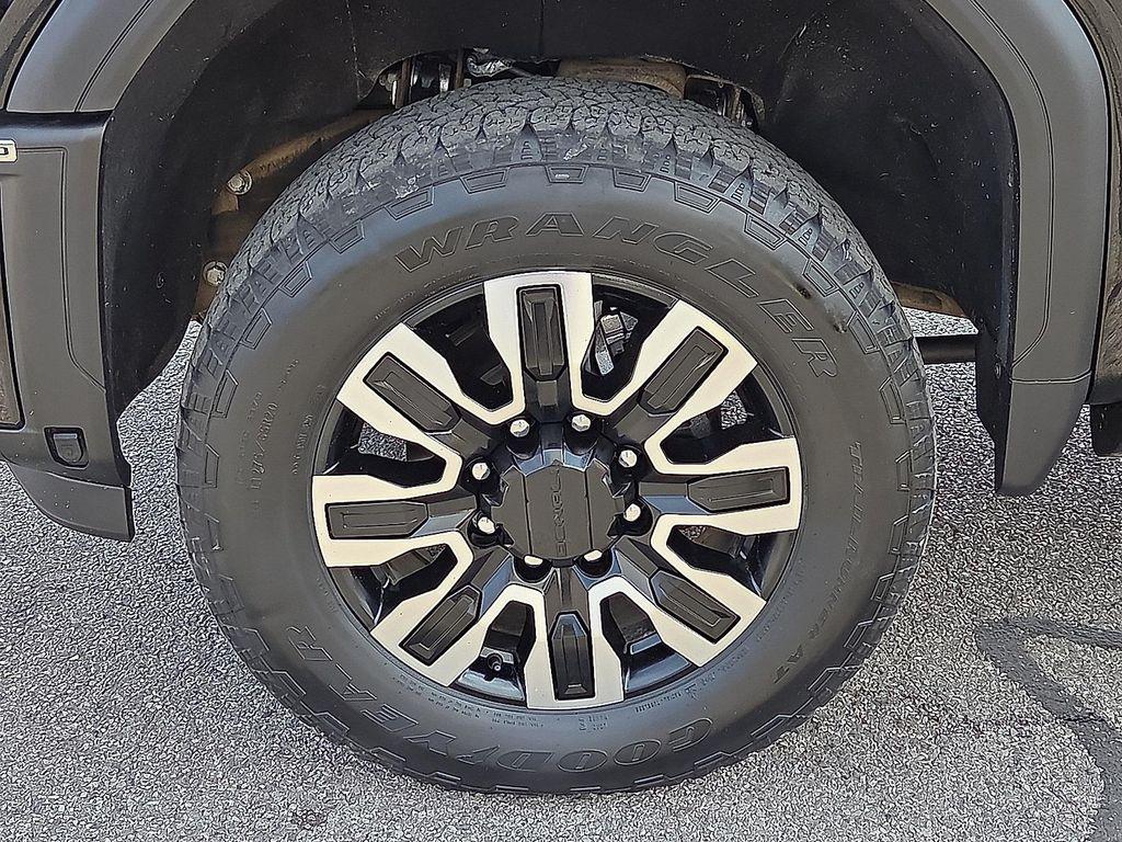 used 2025 GMC Sierra 2500 car, priced at $80,880