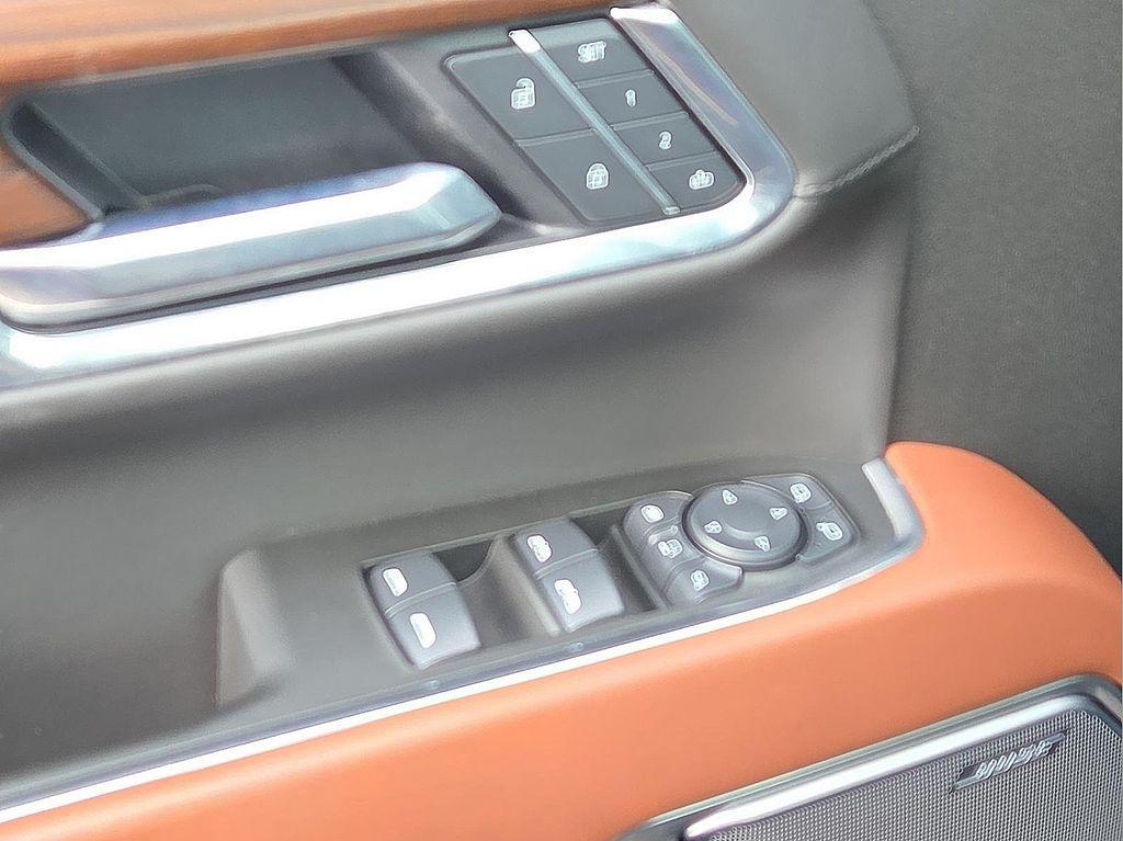 used 2025 GMC Sierra 2500 car, priced at $80,880