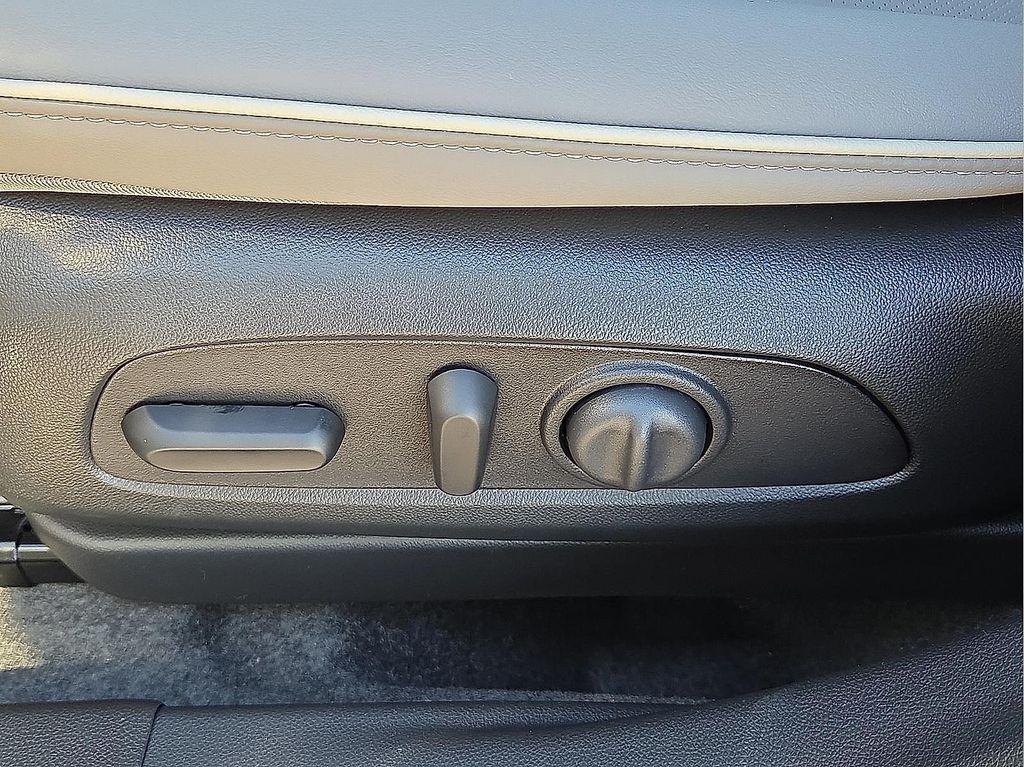 new 2026 Buick Envista car, priced at $31,117