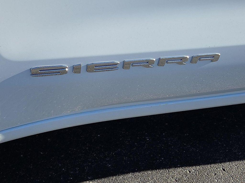 new 2026 GMC Sierra 1500 car, priced at $34,285